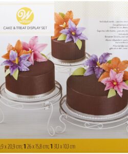 Wilton Cakes and Treats Display Set