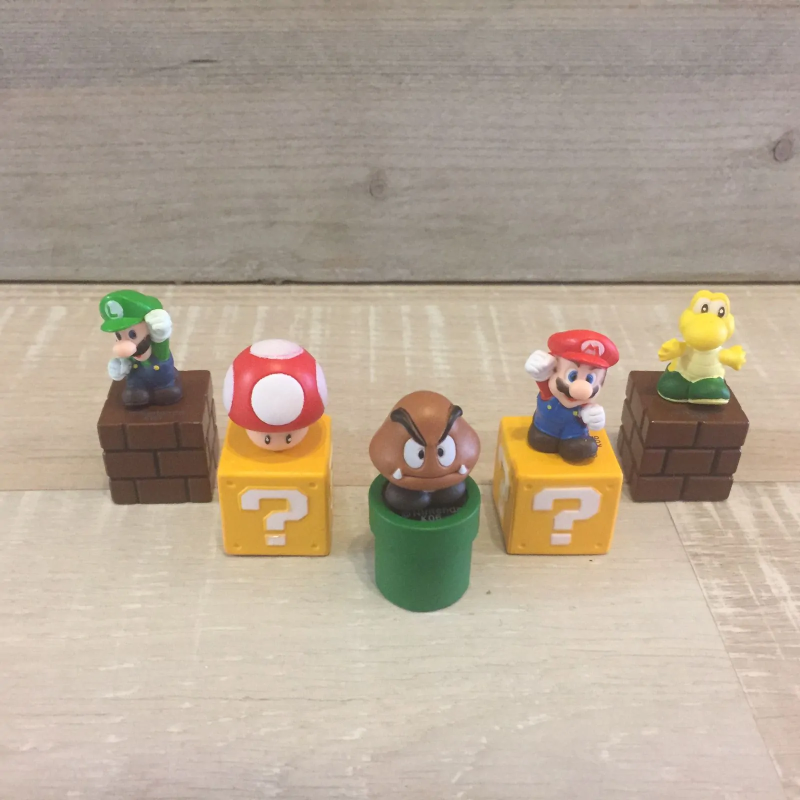 Plastic decoratieset super mario bros bij cake, bake & love 2