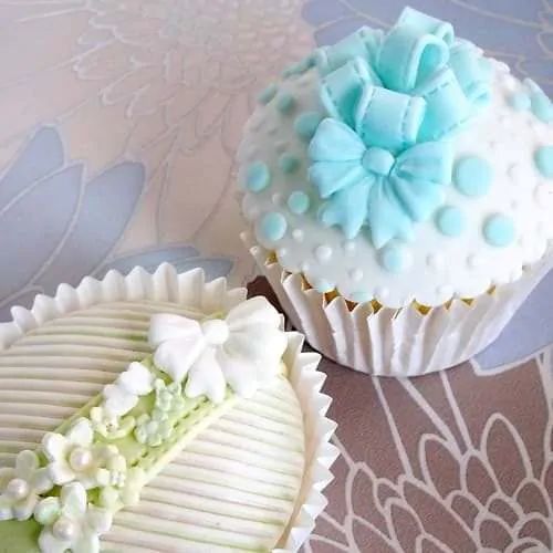 Katy sue mould bow trio (2)