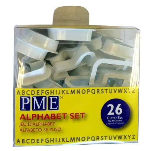 Pme alphabet cutter set/26 bij cake, bake & love 4 Pme alphabet cutter set/26 (2)