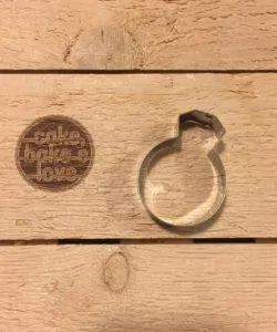 Koekjesuitsteker Ring met diamant