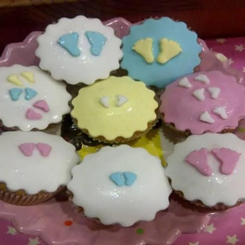 Fmm set of baby feet cutters set/2 bij cake, bake & love 4 Fmm set of baby feet cutters set/2 (2)