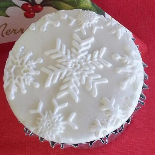 Katy sue design mat snowflakes (2)