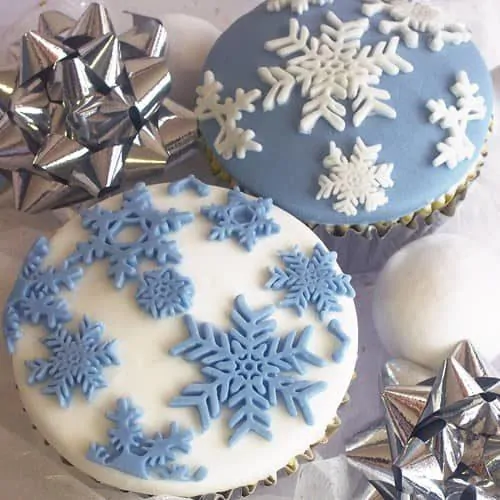 Katy sue design mat snowflakes (3)