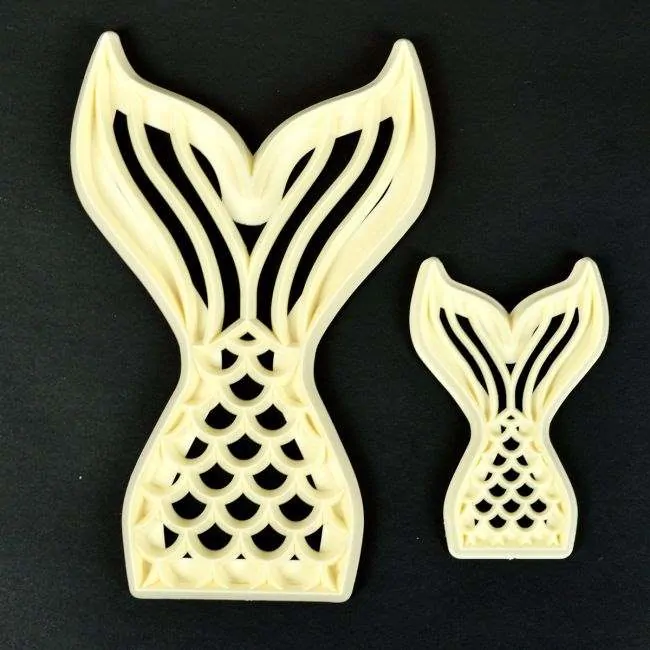 Fmm mermaid tails cutter set/2 bij cake, bake & love 5 Fmm mermaid tails cutter set/2 (2)