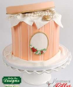 Katy sue designs - petite fleur oval plaque bij cake, bake & love 13