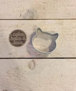 Uitsteker hoofd poes