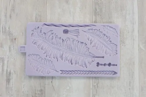 Karen davies siliconen mould native feathers