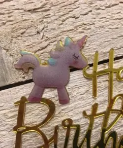 Caketopper happy birthday unicorn bij cake, bake & love 6