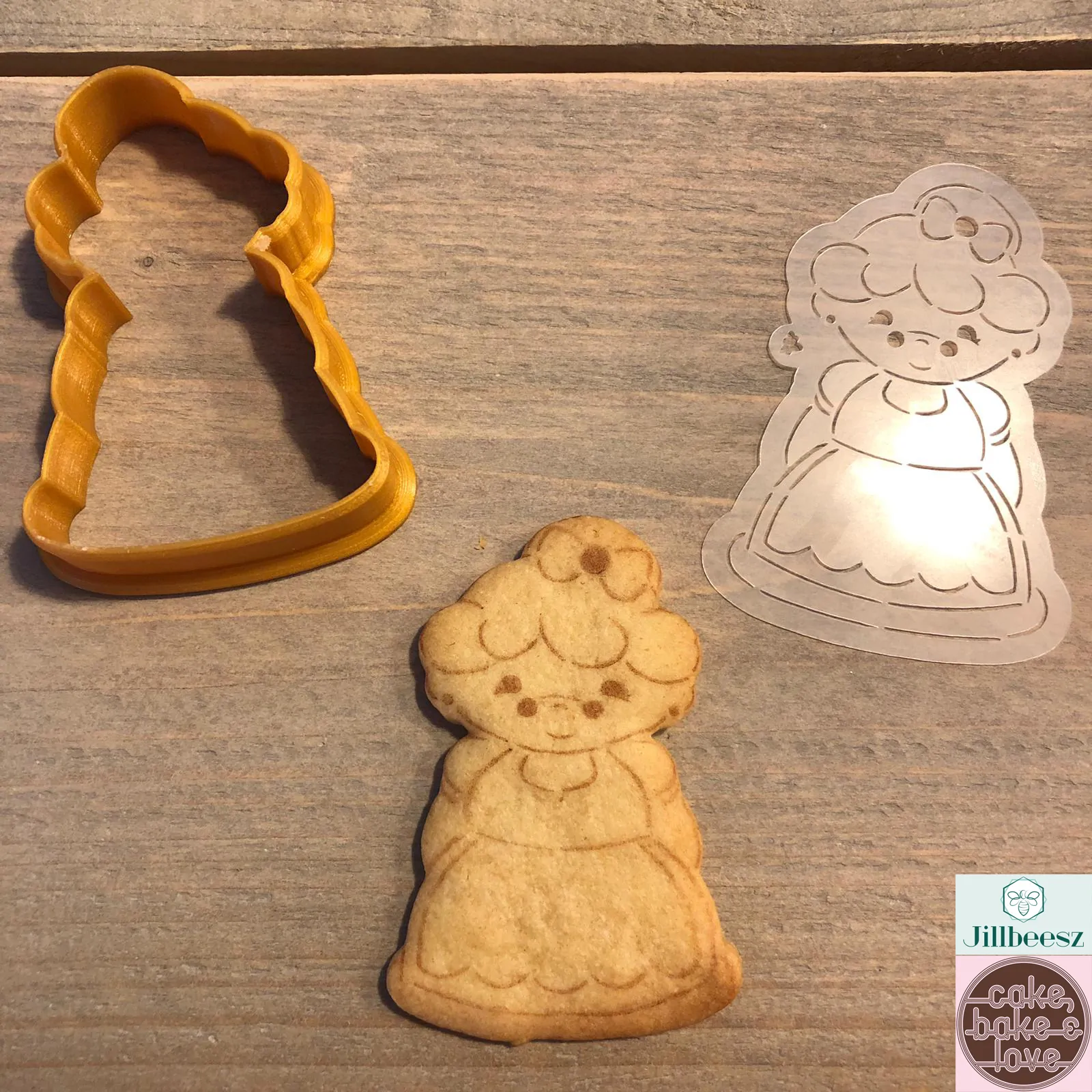 Uitsteker + stencil set kerstvrouwtje bij cake, bake & love 4 Uitsteker + stencil set kerstvrouwtje