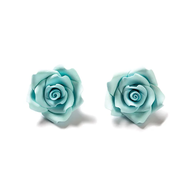 Suikerdecoraties 8 licht blauwe rozen 2 cm bij cake, bake & love 5 Suikerdecoraties 8 licht blauwe rozen 2 cm - afbeelding 2