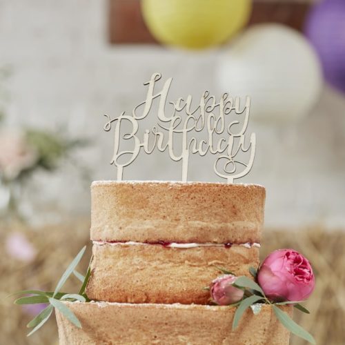Wooden cake topper happy birthday bij cake, bake & love 4