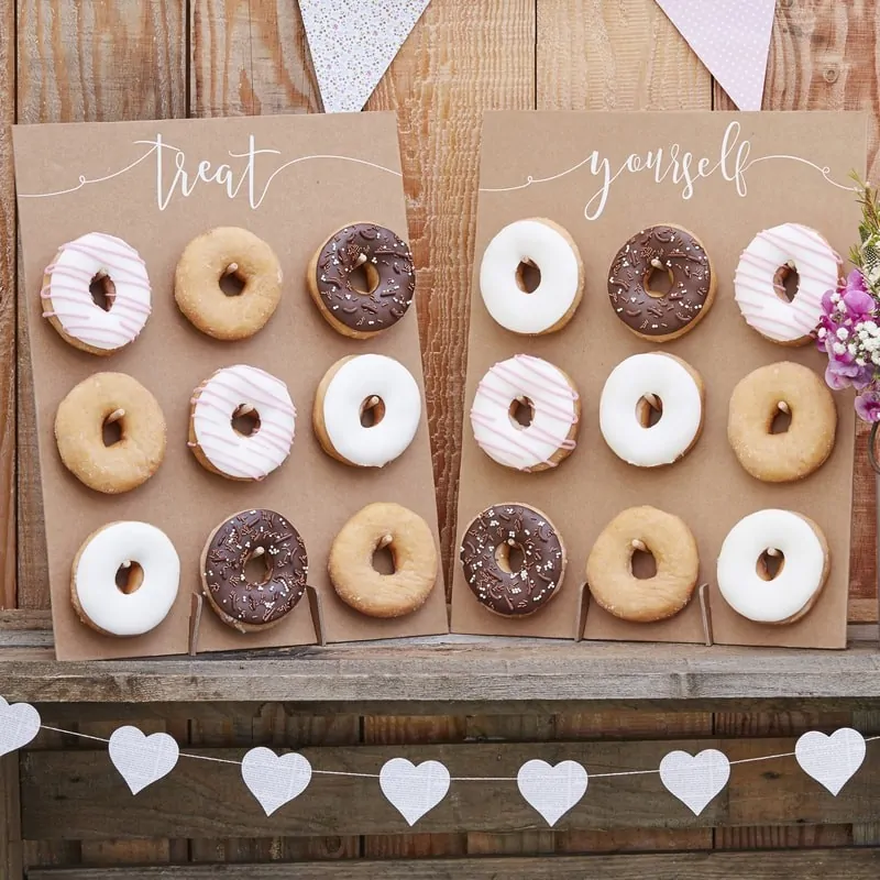 Donut wall - rustic country bij cake, bake & love 3 Donut wall - rustic country