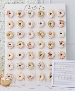 Donut Wall Large - Gold Wedding