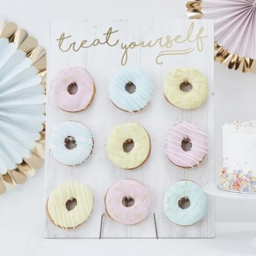 Donut wall - gold treat yourself