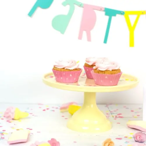 Taart standaard small geel (3)