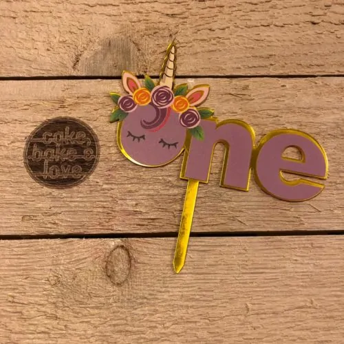Caketopper one unicorn