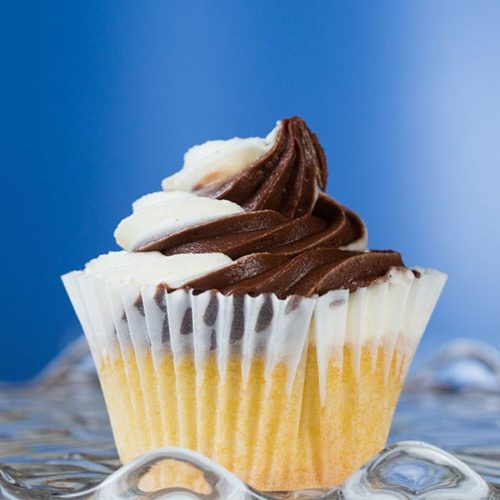 Twisty chocolate & vanilla bij cake, bake & love 6