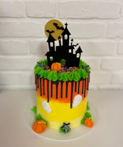 Caketopper halloween haunted house bij cake, bake & love 9