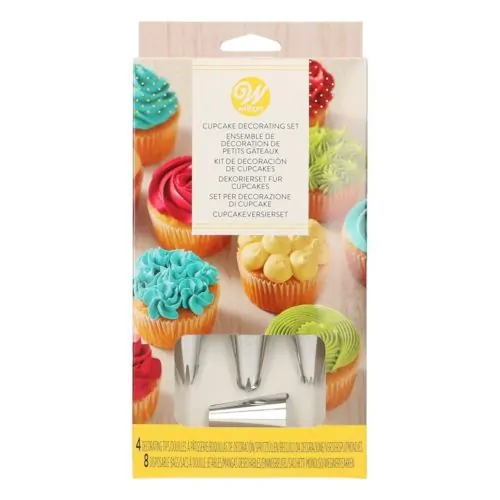 Wilton cupcake decorating set/12