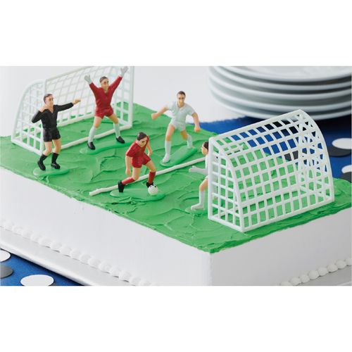 Wilton cake decorating football-soccer set/7 bij cake, bake & love 6