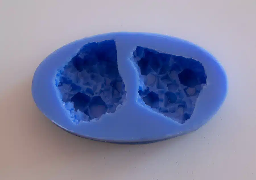Crystal candy silicone mould - geode rocks bij cake, bake & love 5 Crystal candy silicone mould - geode rocks