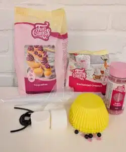 Alternative view of Paashaas Cupcakes Pakket met stap-voor-stap instructiefilmpje