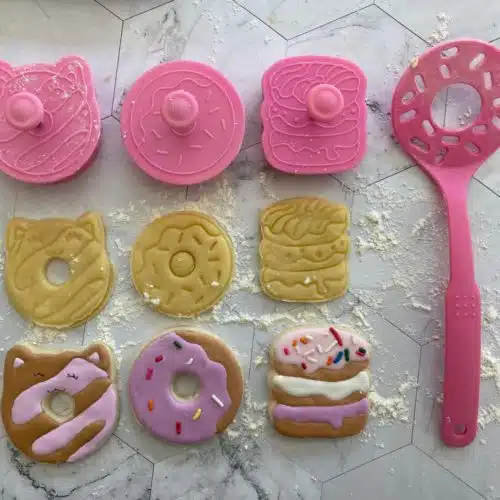 Donut koekjesuitstekers set met impressie + koekjesspatel - afbeelding 3