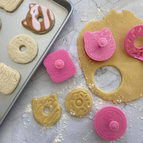 Donut koekjesuitstekers set met impressie + koekjesspatel bij cake, bake & love 8