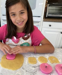 Donut koekjesuitstekers set met impressie + koekjesspatel bij cake, bake & love 21