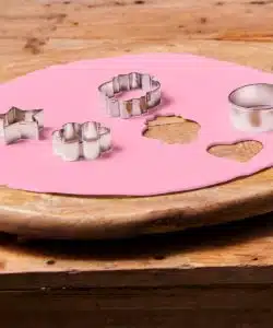 Funcakes ready rolled fondant disc sweet pink bij cake, bake & love 10