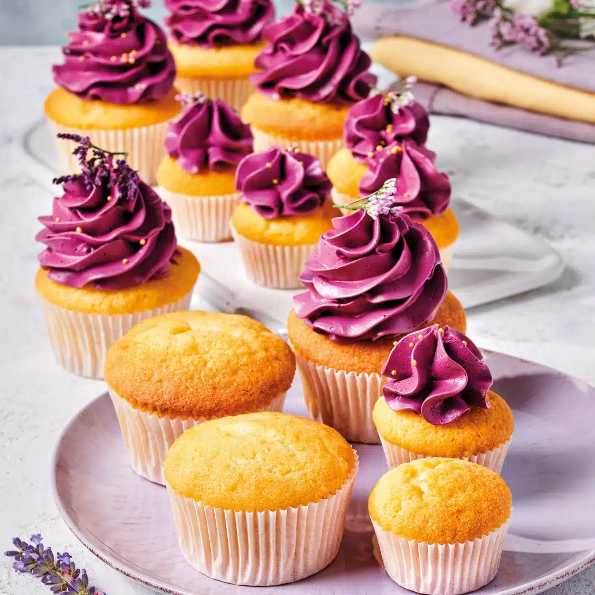Funcakes mix voor cupcakes 500 g bij cake, bake & love 6 Funcakes mix voor cupcakes 500 g - afbeelding 2