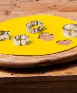 Funcakes ready rolled fondant disc mellow yellow bij cake, bake & love 11 Funcakes ready rolled fondant disc mellow yellow bij cake, bake & love 10