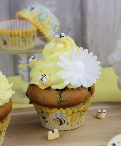 Baking cups bee pk/50 bij cake, bake & love 8