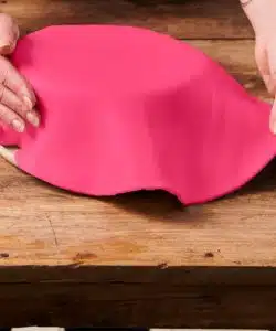 Alternative view of FunCakes Ready Rolled Fondant Disc Hot Pink