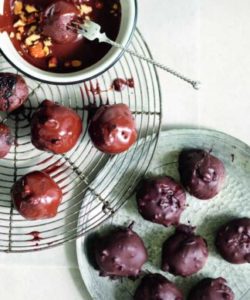 Mjamtaart kersteditie + eten magazine bij cake, bake & love 9