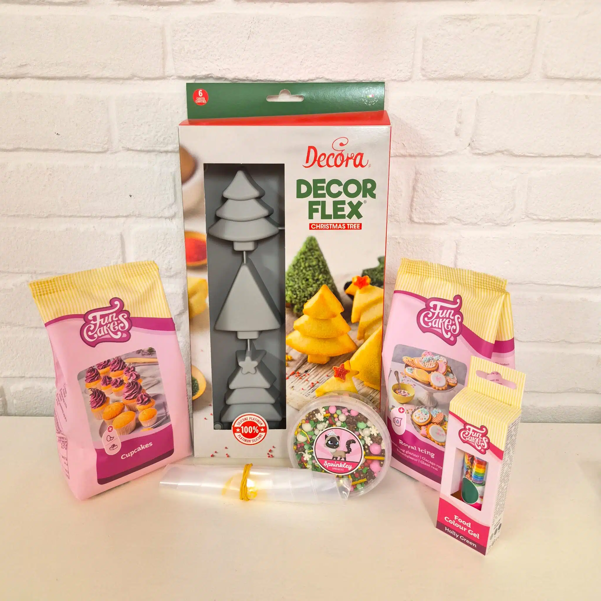 Kerstboom cakejes pakket bij cake, bake & love 5 Kerstboom cakejes pakket