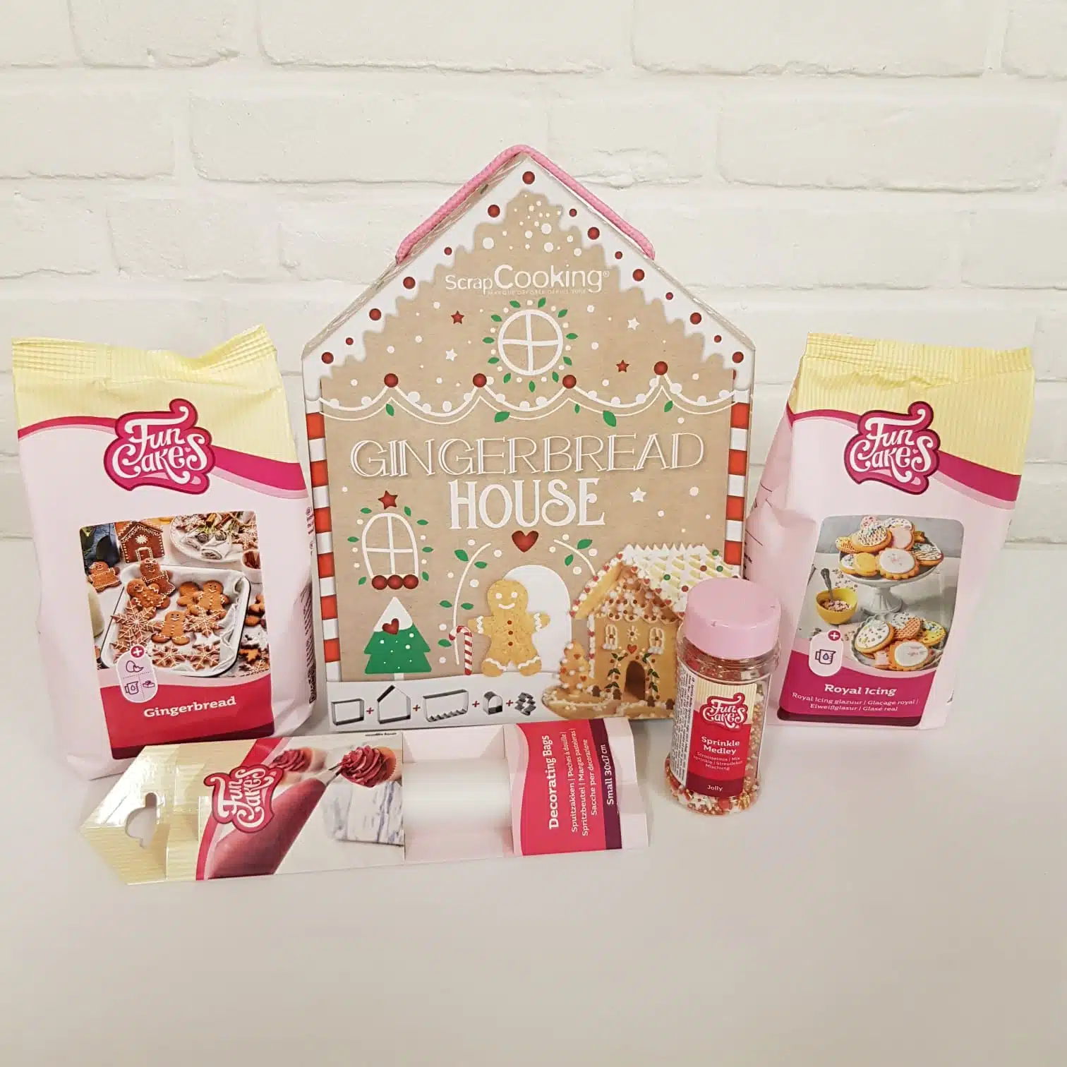 Gingerbread house pakket bij cake, bake & love 5 Gingerbread house pakket