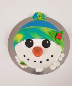 Sneeuwpop taartje pakket + stap-voor-stap instructiefilmpje (inclusief bakvorm) bij cake, bake & love 11