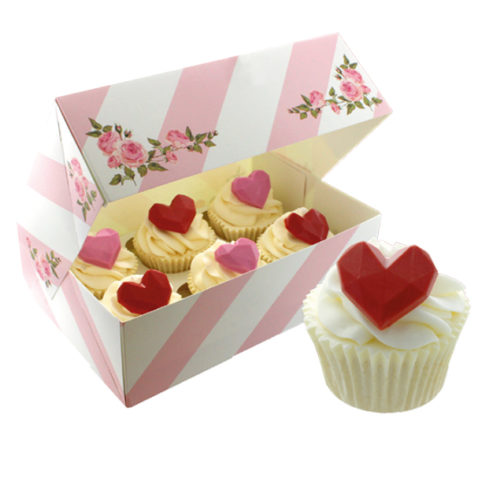 Baked with love 6 of 12 cupcake box - valentijn bij cake, bake & love 6