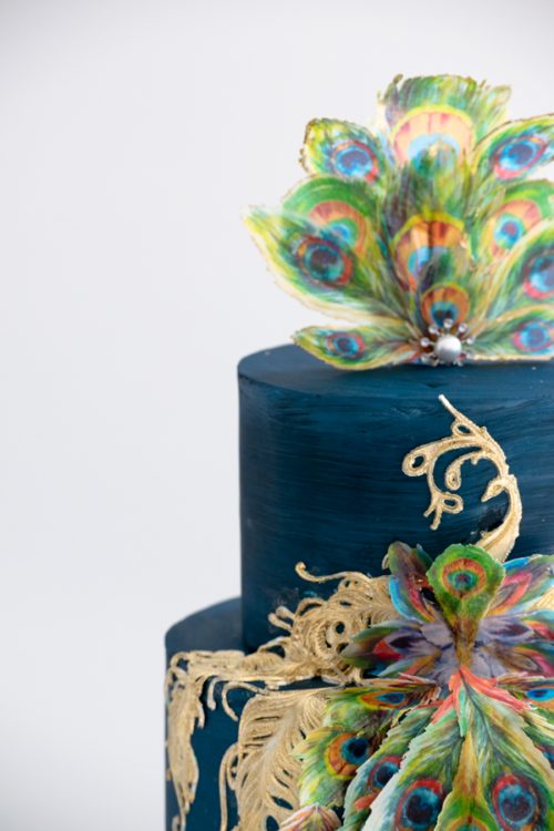 Crystal candy edible decorations - peacock feathers bij cake, bake & love 11