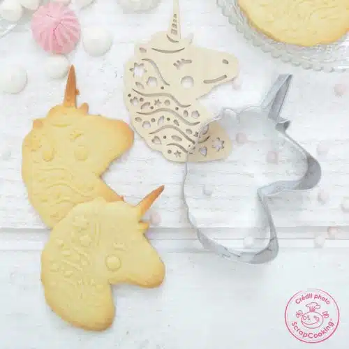 Scrapcooking cookie cutter & embosser eenhoorn - afbeelding 3
