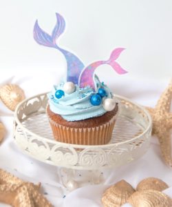 Crystal candy edible decorations - mermaid tail toppers large bij cake, bake & love 11