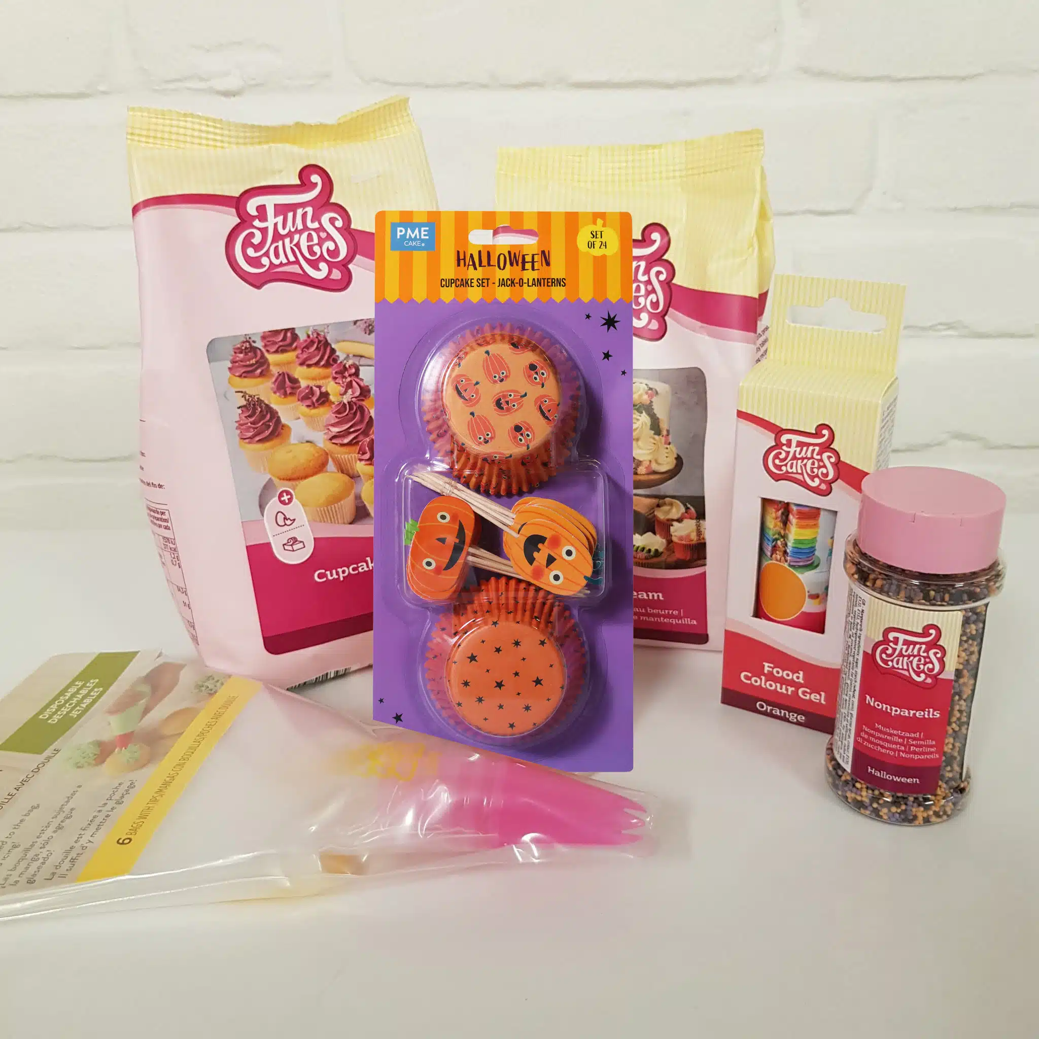 Halloween cupcakes prikkers & sprinkles pakket bij cake, bake & love 5 Halloween cupcakes prikkers & sprinkles pakket