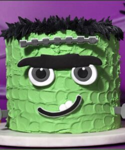Alternative view of Halloween Frankenstein Taart Pakket