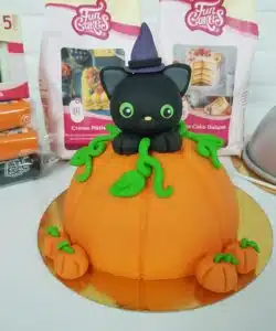 Halloween pompoen taartje pakket + stap-voor-stap instructiefilmpje (zonder bakvorm) bij cake, bake & love 10