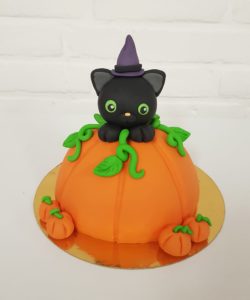 Halloween pompoen taartje pakket + stap-voor-stap instructiefilmpje (zonder bakvorm) bij cake, bake & love 10