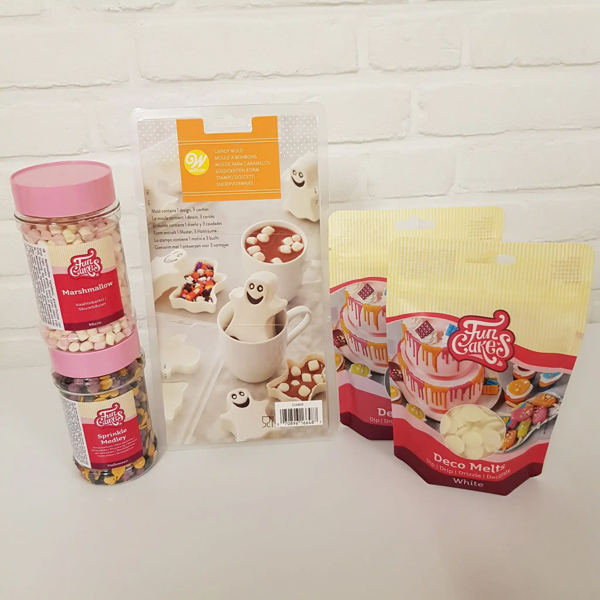 Halloween hot chocolate spooky bombs pakket bij cake, bake & love 5 Halloween hot chocolate spooky bombs pakket
