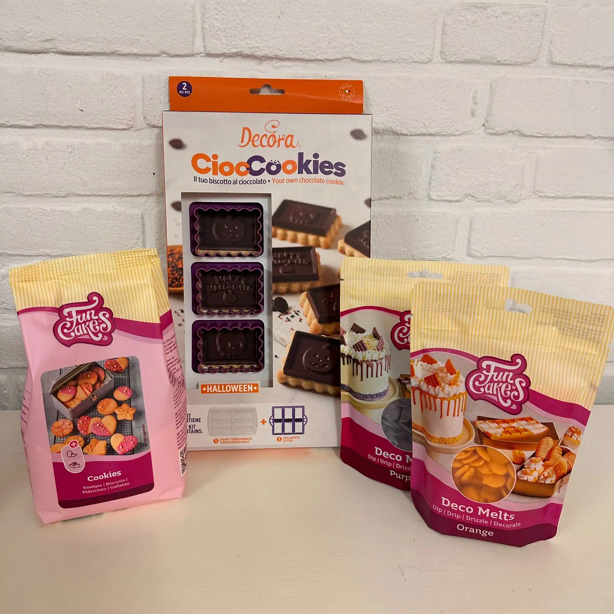 Halloween chocolade koekjes pakket bij cake, bake & love 5 Halloween chocolade koekjes pakket