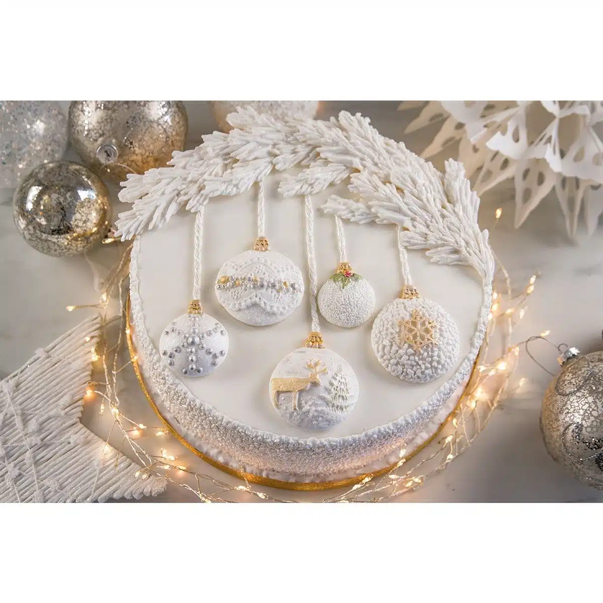 Karen davies siliconen mould - christmas baubles bij cake, bake & love 6 Karen davies siliconen mould - christmas baubles - afbeelding 2